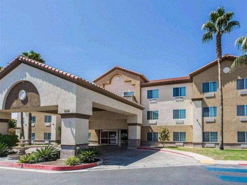 Comfort Suites Bakersfield Buitenkant foto