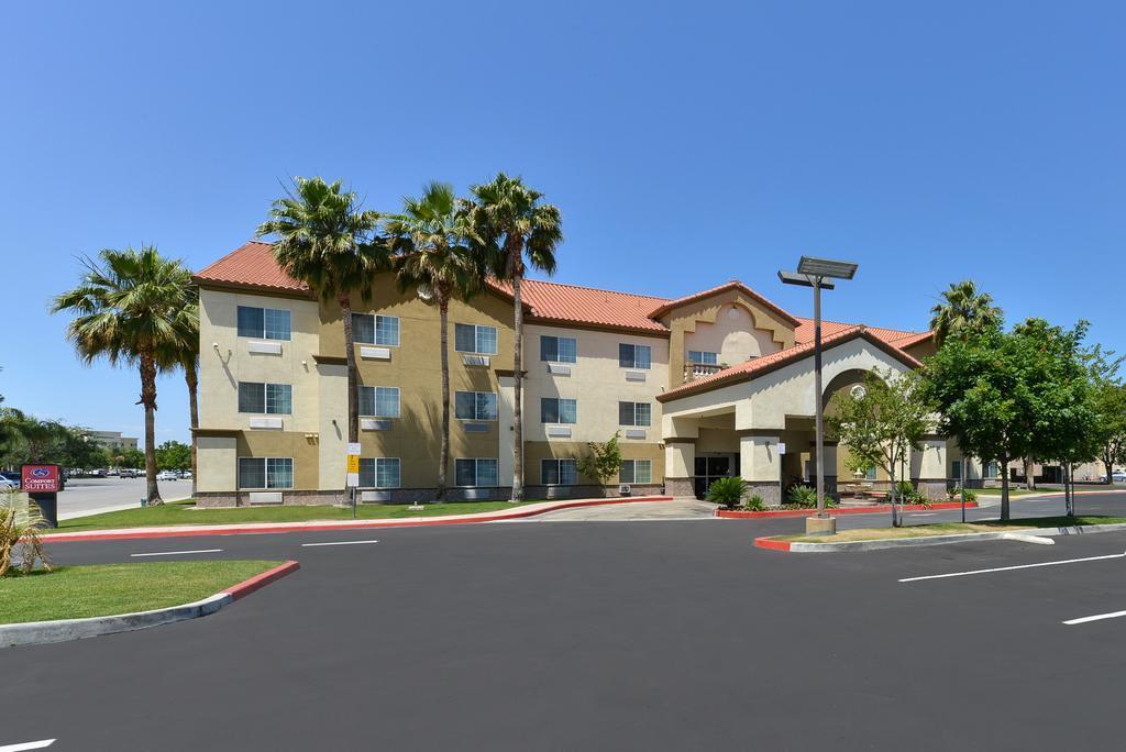 Comfort Suites Bakersfield Buitenkant foto