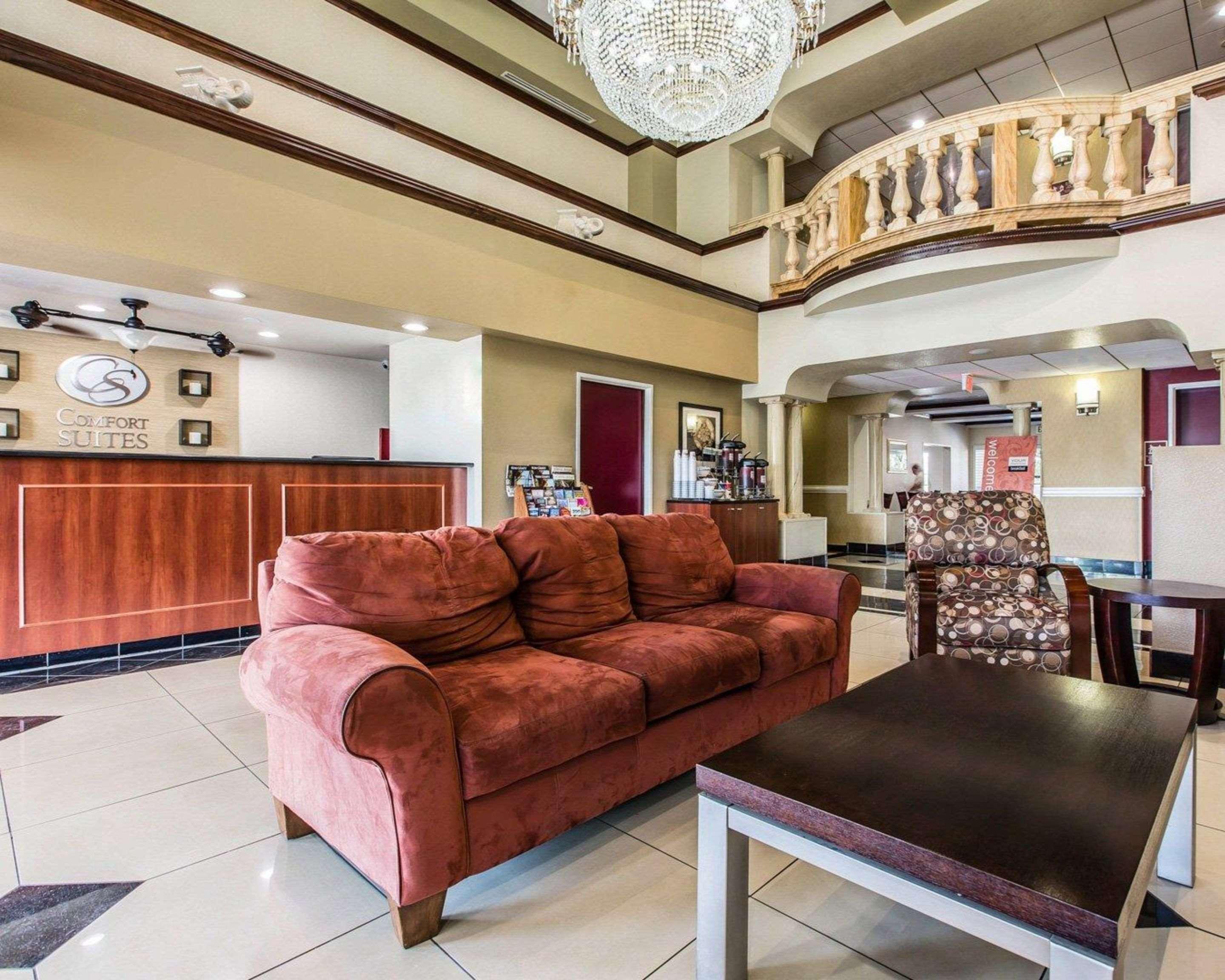 Comfort Suites Bakersfield Buitenkant foto