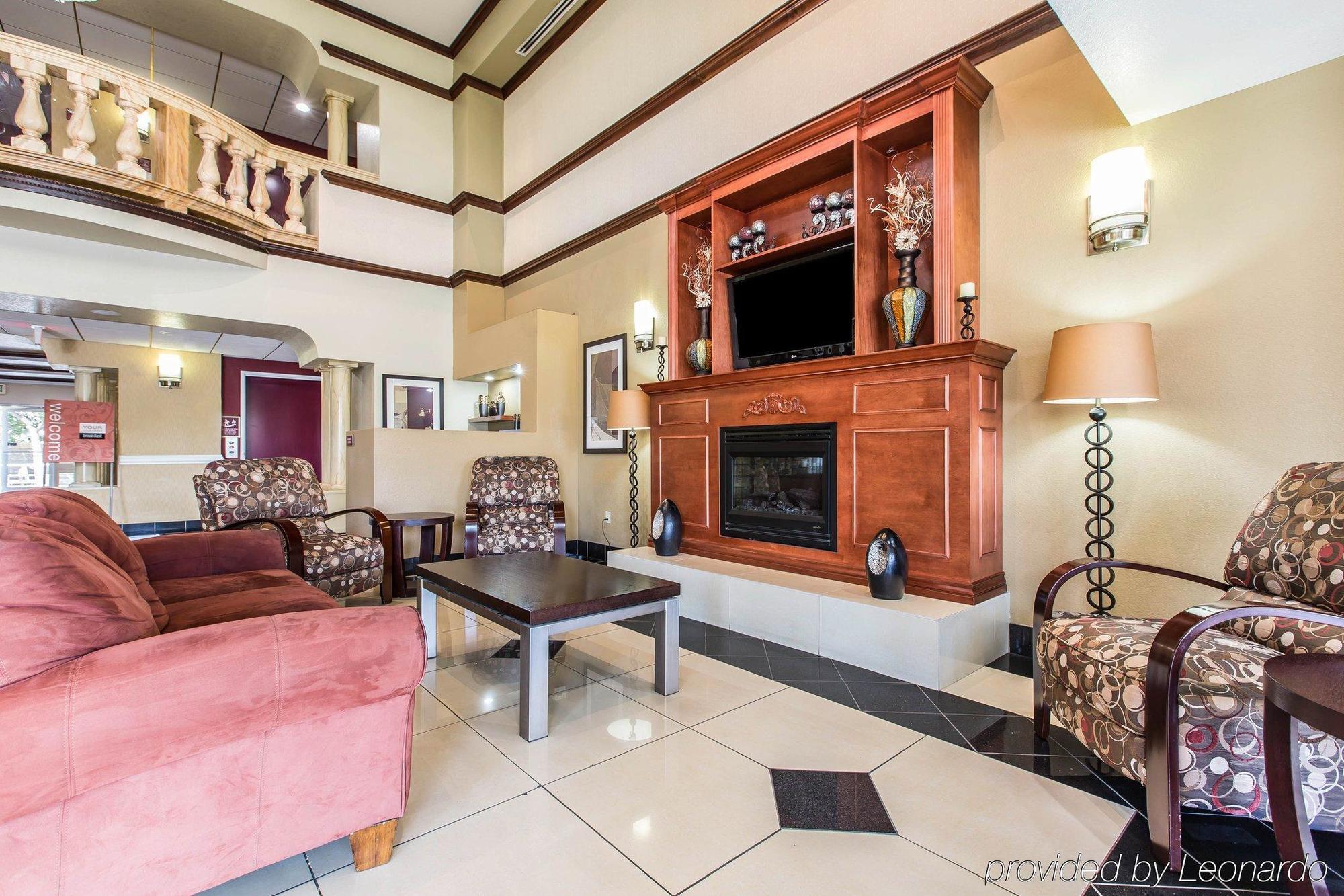 Comfort Suites Bakersfield Buitenkant foto