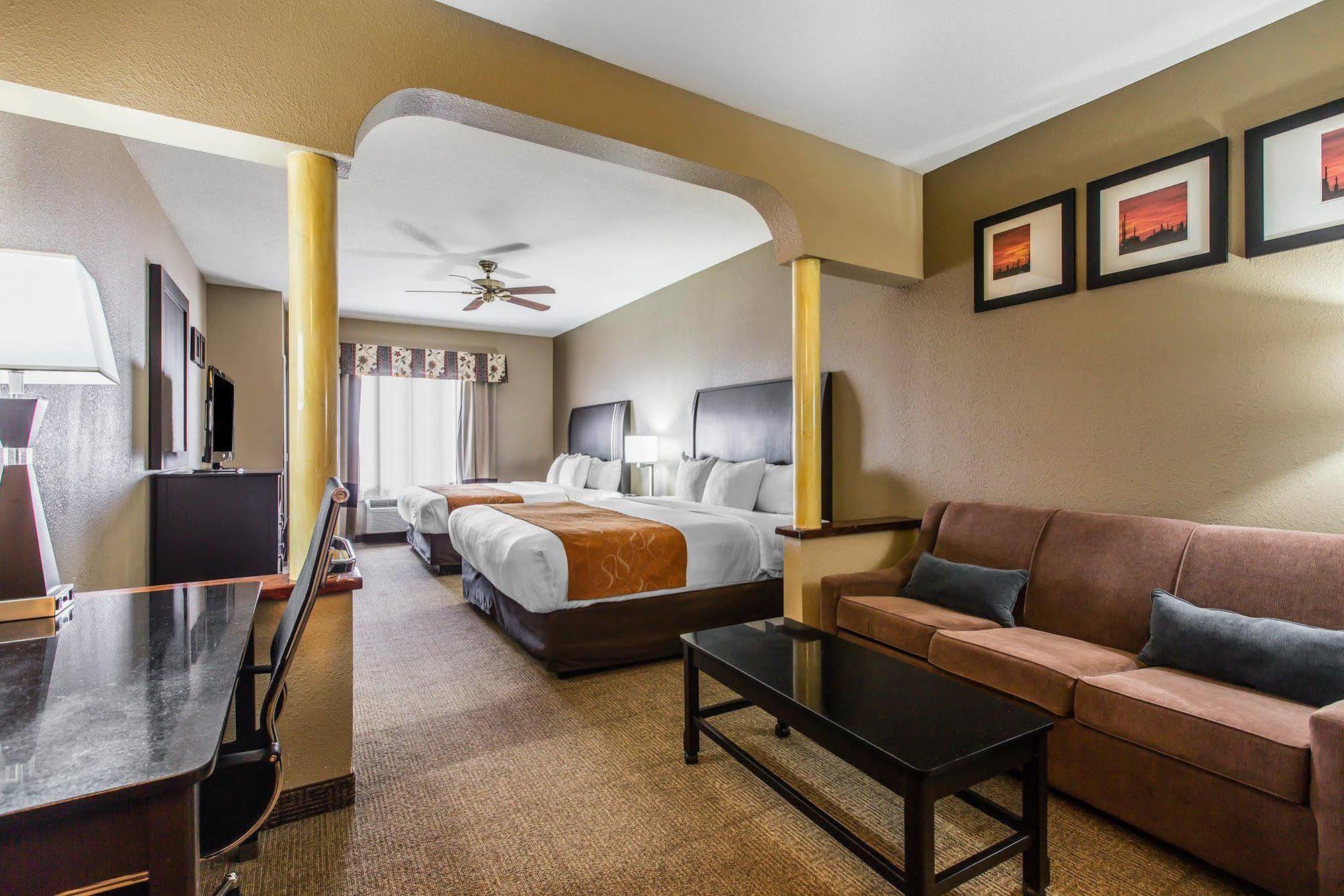 Comfort Suites Bakersfield Buitenkant foto